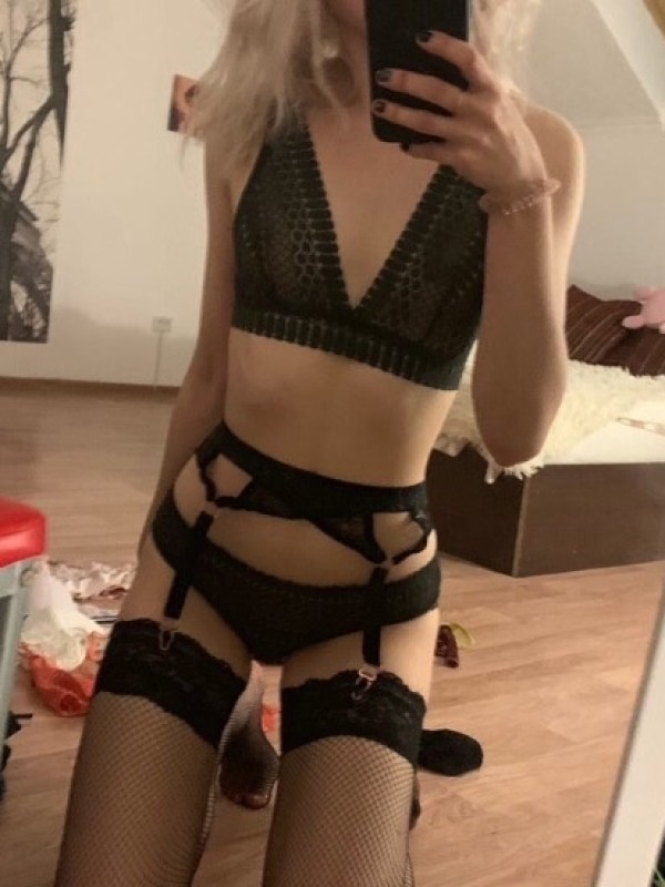 Люба привлекательная девушка из Белебей цена от 3500 руб